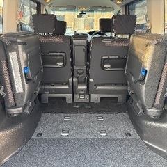 日産　セレナ　4WDの画像