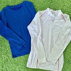 ❄️高学年おすすめ✨冬支度まとめ買い🎵ユニクロヒートテック＆白インナー2点セット🩵あったか長袖トップスで毎日ぽかぽか❄️✨の画像