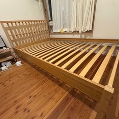 IKEA セミダブルベッドフレームの画像