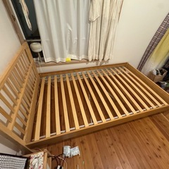 IKEA セミダブルベッドフレームの画像