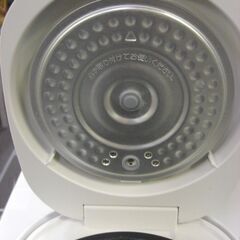 （1台限り★ジモティー特典あり★単身向けの）シャープ　炊飯器３合　２０２４年製　KS-CF05B-W　白　高く買取るゾウ八幡東店の画像