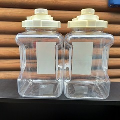 スーパーマーケットヤオコーさん 純水ピュアウォーター用ボトル2個の画像