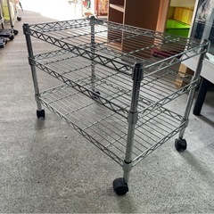 IRIS OHYAMA　アイリスオーヤマ　3段　メタルラック　スチールラック　キャスター付き　ポール径19㎜　便利　棚　収納　W590×D360×H450㎜　中古　③の画像