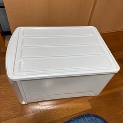 収納ボックスの画像