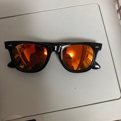 レイバンサングラスの画像