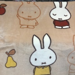 ミッフィ　フリース膝掛けの画像