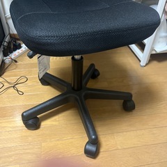 (取引中)椅子の画像