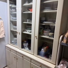 食器棚の画像