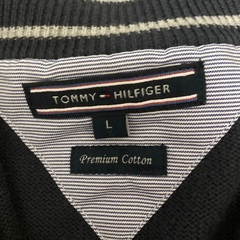 ブランド🔴パーカーＬサイズの画像