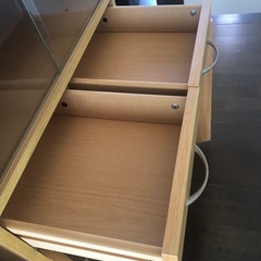 食器棚　整理棚の画像