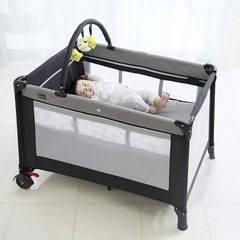 ベビーベッド　折り畳み　カトージの画像