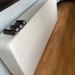 11/15まで無料でお譲り！　マットレス３台の画像