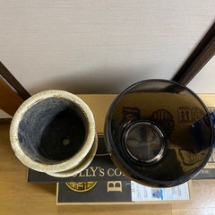 鉢2つの画像