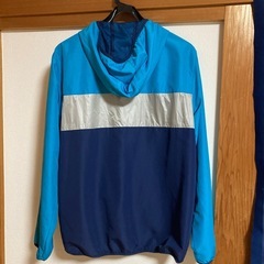 ほぼ新品　
ウインドブレーカー　プーマ　メンズ　Lの画像