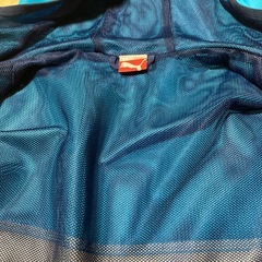 ほぼ新品　
ウインドブレーカー　プーマ　メンズ　Lの画像