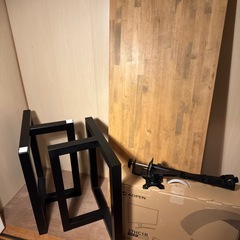 パソコンデスクの画像