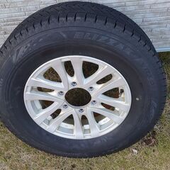 ブリジストン　スタットレスタイヤ　VRX3 　215/70R15アルミホイール４本組の画像