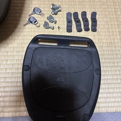 GIVI 47l リアボックスの画像