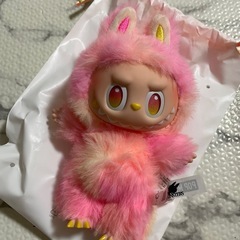 ラブブ　Labubu エナジーの画像