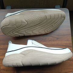 新品 24.5cm レディース スリッポン ホワイト シューズ 靴 カジュアル 識別番号:(955-ZS)の画像