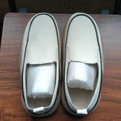 新品 24cm レディース スリッポン ホワイト シューズ 靴 カジュアル 識別番号:(954-ZS)の画像