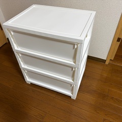 ニトリ　工具不要で組み立て簡単ワイドチェスト デコニーCV2(3段 ホワイト) の画像