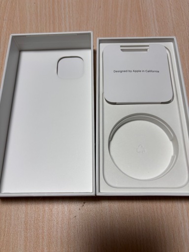 試用期間1年のiPhone13美品です✨
