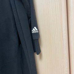 adidas ロングジャンパーの画像