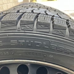 スタッドレス4本、ラクティス純正鉄ホイール、カバー付きの画像