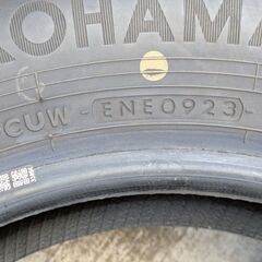 深溝工賃込み　２０２３年ヨコハマ製冬タイヤ　１６５／７０Ｒ１４　４本セットの画像