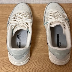 reebok スニーカー コンフォートフットベッドの画像