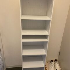 IKEAワードローブ x 2 ニトリ本棚 x2の画像