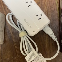 海外で使える延長コード・翻訳機（Timekettl M2）・ドライヤーの画像