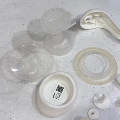 pigeon 手動式母乳搾乳器 クリア/ホワイトの画像