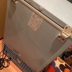冷凍庫 稼動品 100L たくさん保存の画像