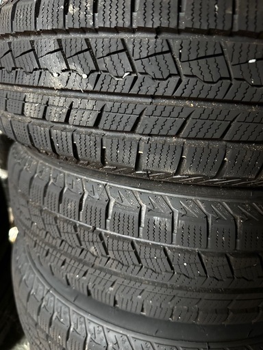 冬タイヤ　アルミ付き165 70 R14