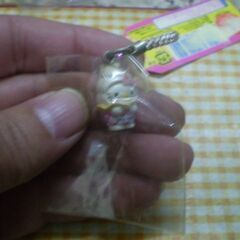 ご当地ハローキティ 根付け ストラップ マザー牧場の画像