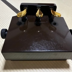 ピアノ　補助ペダル　carina カリーナ　ブラウンの画像