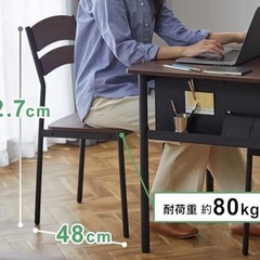 2人用テーブルの画像