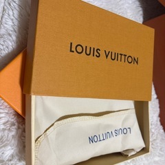 Louis Vuitton箱のみの画像