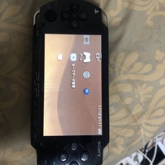 PSP1000ブラック バッテリーの膨らみは無いです。バージョンも最新なものになってます。の画像