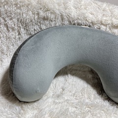 【未使用級】エルゴベビー ナチュラルカーブ　ナーシングピローの画像