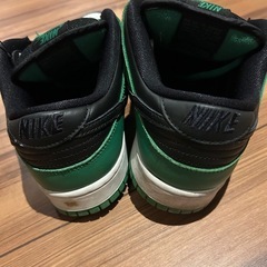 NIKE SBダンクの画像