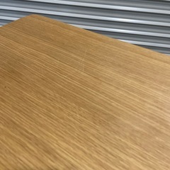 ベットサイドテーブル テーブルの画像