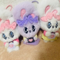 (受け渡し予定者とお話中)美品 エスターバニー マスコットセットの画像