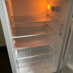 ハイセンス 冷蔵庫 120L ホワイト HR-B12C 2ドア 右開き 耐熱天板 静音の画像