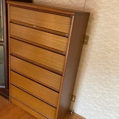 レトロな家具と照明　セットの画像