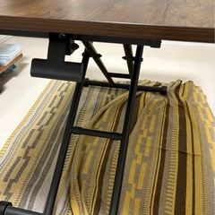 ［引き取り日要相談］昇降式テーブルの画像