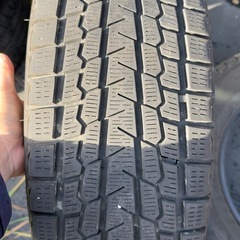 【中古7分】215/70R16 100Q  GO75 YOKOHAMA スタッドレスタイヤ冬タイヤ16インチの画像