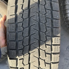 【中古7分】215/70R16 100Q  GO75 YOKOHAMA スタッドレスタイヤ冬タイヤ16インチの画像